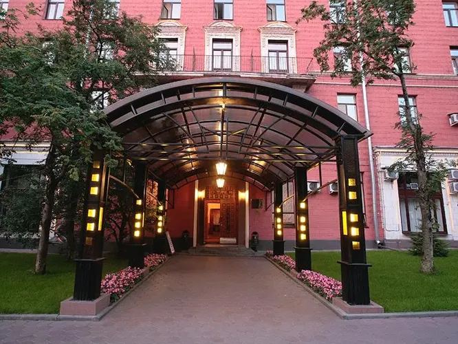 Максима Заря 3* (г.Москва)