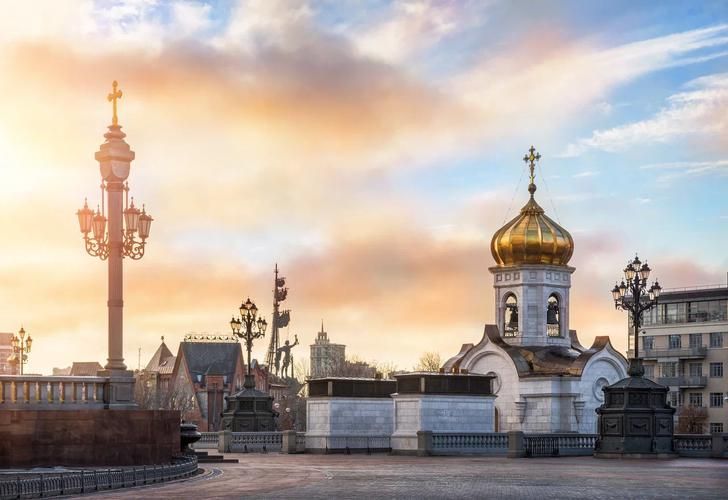Москва: от легенд Кремля до магии кино