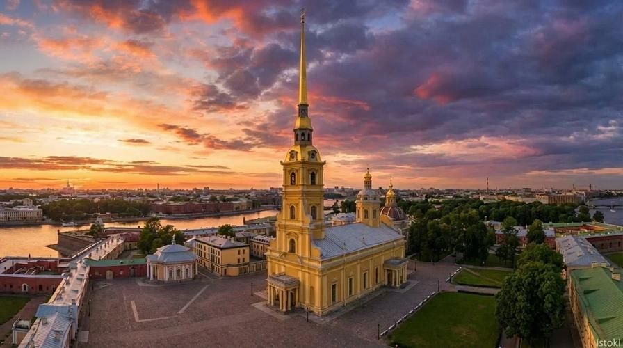 Старое и новое: диалог в архитектуре города 5 дней