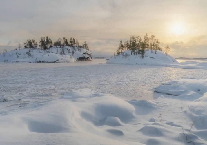 Карелия в зимнем танце: между льдом, лесом и тишиной