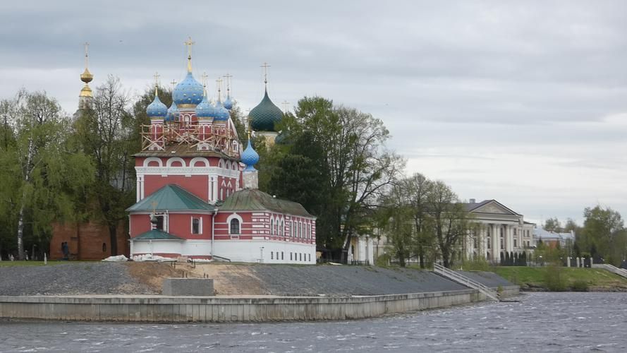 Автобус| Летние берега Волги: дыхание русской провинции