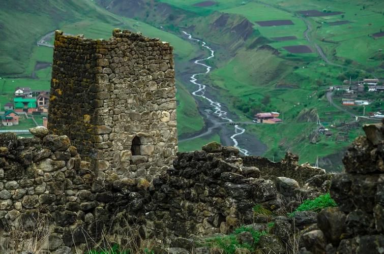 Зима в Осетии: лыжи, ущелья и традиции 7 дней