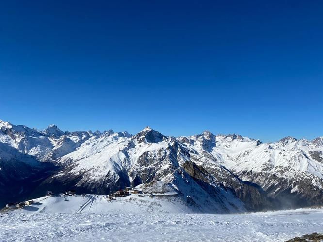 Новогодние чудеса Кавказа: русская зима в атмосфере Кавказа