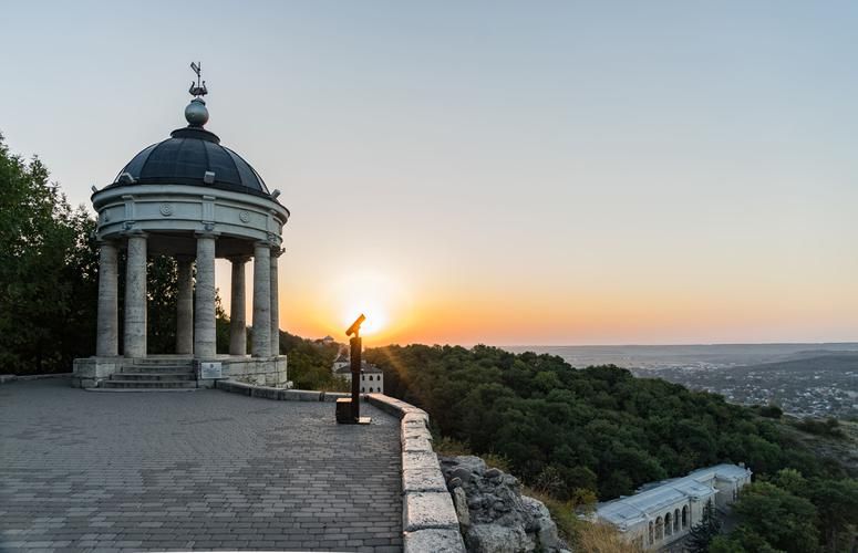 Новогодние каникулы в Кисловодске: тихий отдых и зимние впечатления