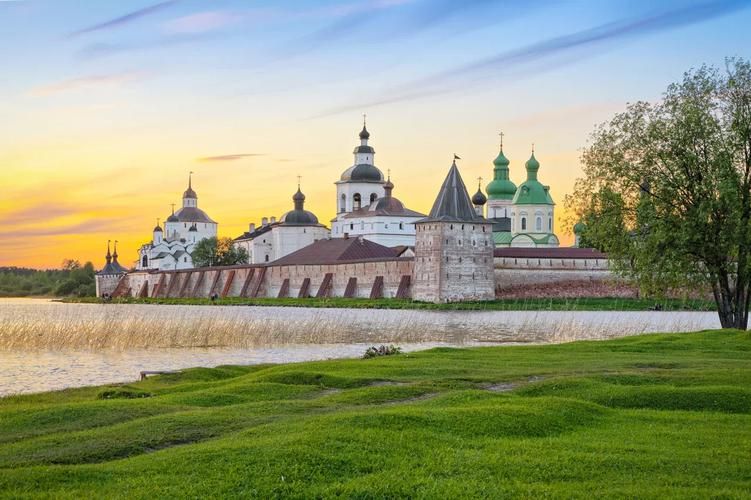 Вологодский триптих: мореходы, монастыри, фрески