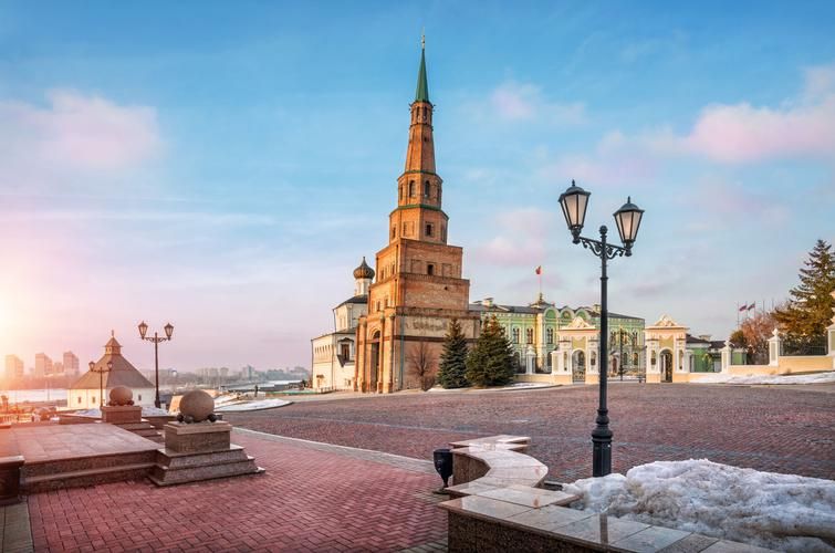 Автобус| Новогодняя Казань: мосты, фонарики и волшебство