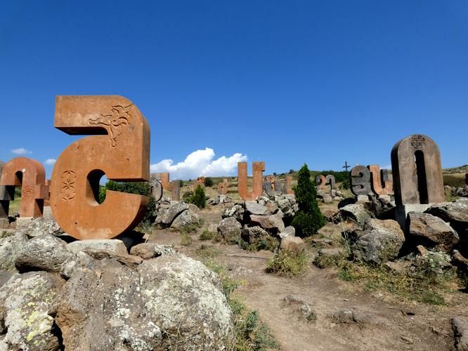 Армения, как чай с мёдом — тёплая, медленная, без спешки